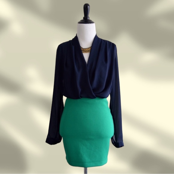 H&M Kelly Green Short Skirt - Picture 1 of 3